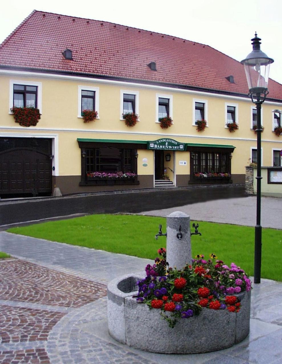 Petzenkirchen Landgasthof Barenwirt מראה חיצוני תמונה